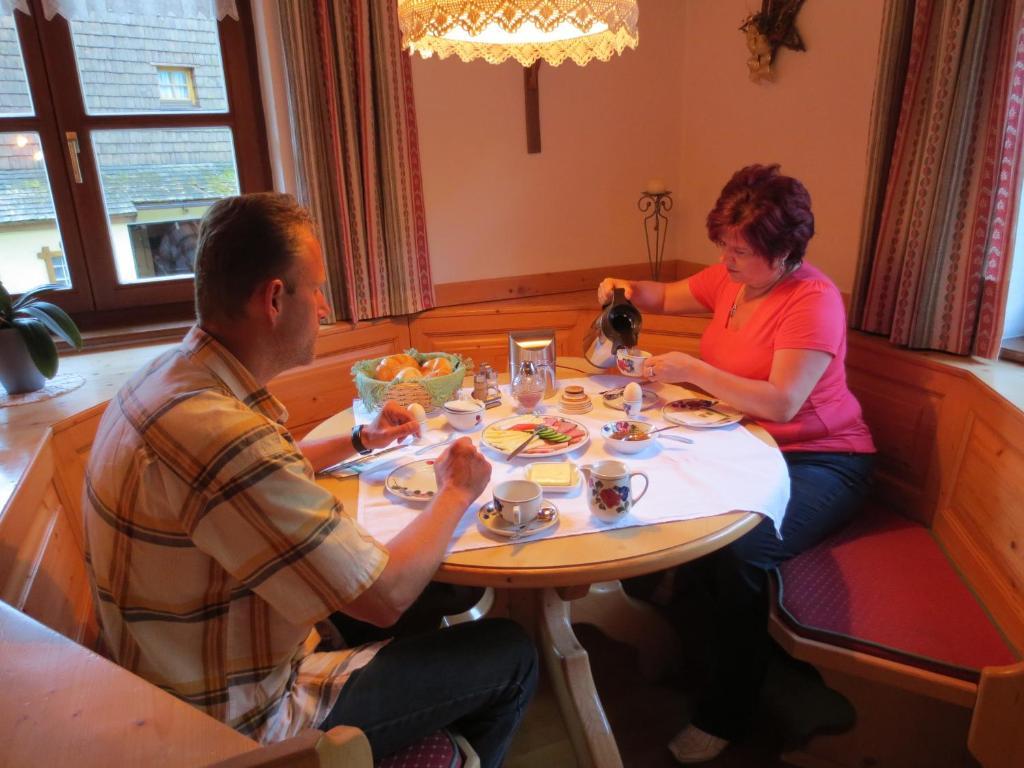 Bio-bauernhof Vordergrubenbach - Familie Oberascher Séjour à la ferme Hintersee